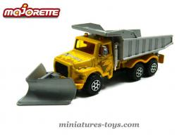 Le camion benne chasse neige jaune en miniature de Majorette au 1/50e