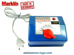 Le transformateur Marklin 220-16 Volts n°6117 pour trains électriques miniatures