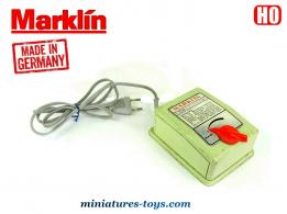 Le transformateur Marklin 220 Volts n°6491 pour trains électriques miniatures