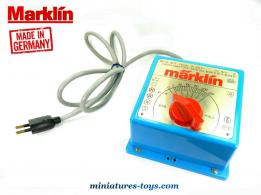 Le transformateur Marklin 220-16 Volts n°6671 pour trains électriques miniatures