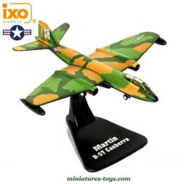 Le Martin B-57 Canberra en avion miniature métal au 1/144e