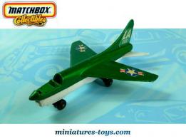 L'avion a réaction Corsair A7D en miniature de Matchbox Sky Busters incomplet