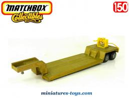 La semi remorque surbaissée porte engins miniature de Matchbox au 1/50e