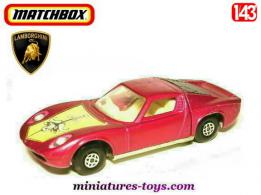 La Lamborghini Miura miniature violette de Matchbox England au 1/43e