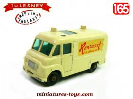 Le fourgon Commer Rentaset TV miniature de Matchbox Lesney au 1/65e