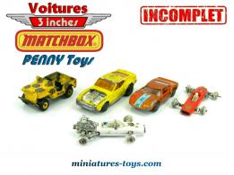 Un lot de 5 voitures miniatures incomplète Matchbox et Penny Toys au 1/65e