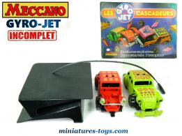 Le coffret de deux Citroën 2cv miniatures explosives Meccano Gyro-Jet incomplet