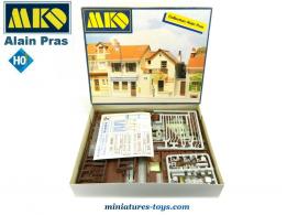 Le bureau de Poste et la caisse d'Epargne miniature en kit de MKD au H0 1/87e