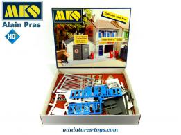 Le garage Valem et sa station service miniature en kit de MKD au H0 1/87e