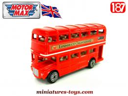 Le bus anglais AEC Routemaster à impérial miniature de Motor-Max au 1/87e