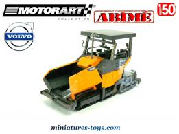 Le Finisheur Volvo 7820 en miniature de Motorart au 1/50e abimé