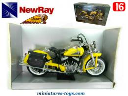 La moto Indian 1948 jaune en miniature par NewRay au 1/6e