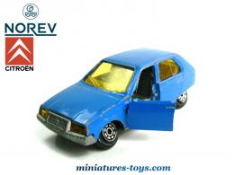 La Citroën Visa bleue en miniature de Norev Jet car au 1/43e incomplète
