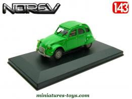 La 2cv 6 Citroën verte de 1974 en miniature par Norev au 1/43e