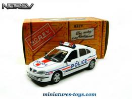 La Renault Megane modèle 2001 Police en miniature de Norev au 1/43e