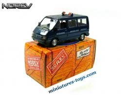 Le Renault Trafic Gendarmerie de 1992 en miniature par Norev au 1/43e