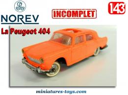La Peugeot 404 orange Servo Direction en miniature Norev au 1/43e incomplète