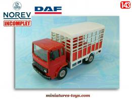 Le camion DAF bétaillère en miniature de Norev au 1/43e incomplet