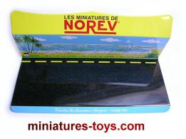 10 dioramas présentoirs doubles en métal Norev de la route de Nice au 1/43e