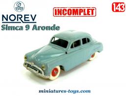 La Simca 9 Aronde berline de 1956 en miniature par Norev au 1/43e incomplète