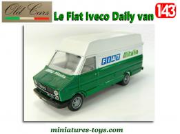 Le fourgon Fiat Iveco Daily van Alitalia en miniature par Old Cars au 1/43e