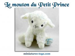 La jolie peluche du mouton du Petit Prince de Saint Exupéry par Cotton Blue