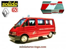 Le Renault Trafic minicar pompiers en miniature de Solido au 1/50e