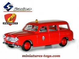 La Peugeot 403 break vitré pompiers en miniature de Solido au 1/43e