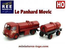 Le Panhard Movic et sa remorque citerne à vin miniature REE-Modeles au HO