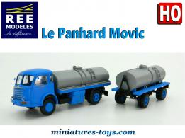Le Panhard Movic et sa remorque citerne à vin miniature REE-Modeles au HO