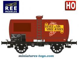 Le wagon citerne Buvez du vin en miniature par ReeModeles au H0 incomplet
