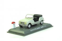 La Renault R4 Plein air grise 1968 par Universal Hobbies au 1/43e