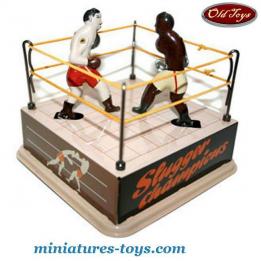 Le ring de boxe mécanique Slugger Champion miniature réalisé en métal