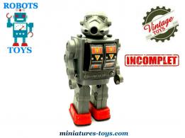 Le robot jouet Stormtrooper vintage par Horikawa-Toy incomplet
