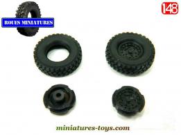 La roue avec pneu pour miniatures militaires Solido type VBL au 1/48e 1/50e