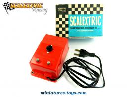 Le transformateur 110/220 volts en 12 Volts pour Circuit Routier Scalextric