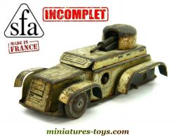 L'automitrailleuse miniature en jouet tôle de la marque Paris SFA