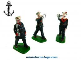 Un ensemble de 3 figurines métal de marins français au 1/32e repeints