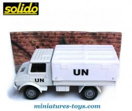 Le 4x4 Mercedes Unimog U400 blanc UN miniature de Solido au 1/50e