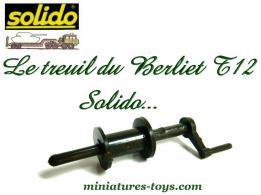 Le treuil et la manivelle du Berliet T12 porte char miniature de Solido au 1/50e