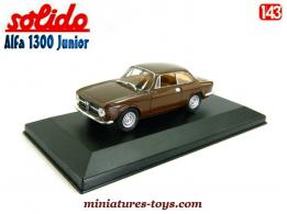 Le coupé Alfa Roméo GT Junior 1300 1971 en miniature par Solido au 1/43e