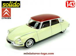 La DS 19 Citroën de 1955 par Solido en miniature au 1/43e