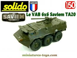 Le VAB 6x6 Saviem vert avec une tourelle TA 20 en miniature de Solido au 1/50e