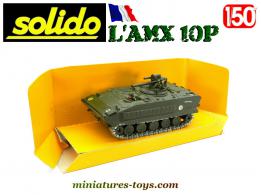Un AMX 10P miniature par Solido avec ses deux figurines au 1/50e