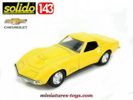 La Chevrolet Corvette jaune de 1968 en miniature par Solido au 1/43e