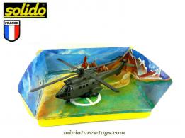 L'hélicoptère français Super Puma AS 332 vert en miniature de Solido au 1/78e