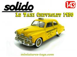 La voiture Chevrolet 1950 Sedan Taxi en miniature par Solido au 1/43e