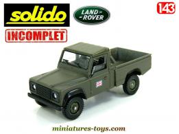 La Land Rover 110 pick-up militaire miniature de Solido au 1/43e incomplète