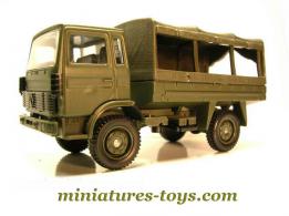 Le camion Renault TRM 2000 bâché armée française au 1/50e de Solido en boite