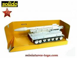 L'automoteur lance missile russe PT76 blanc en miniature de Solido au 1/50e